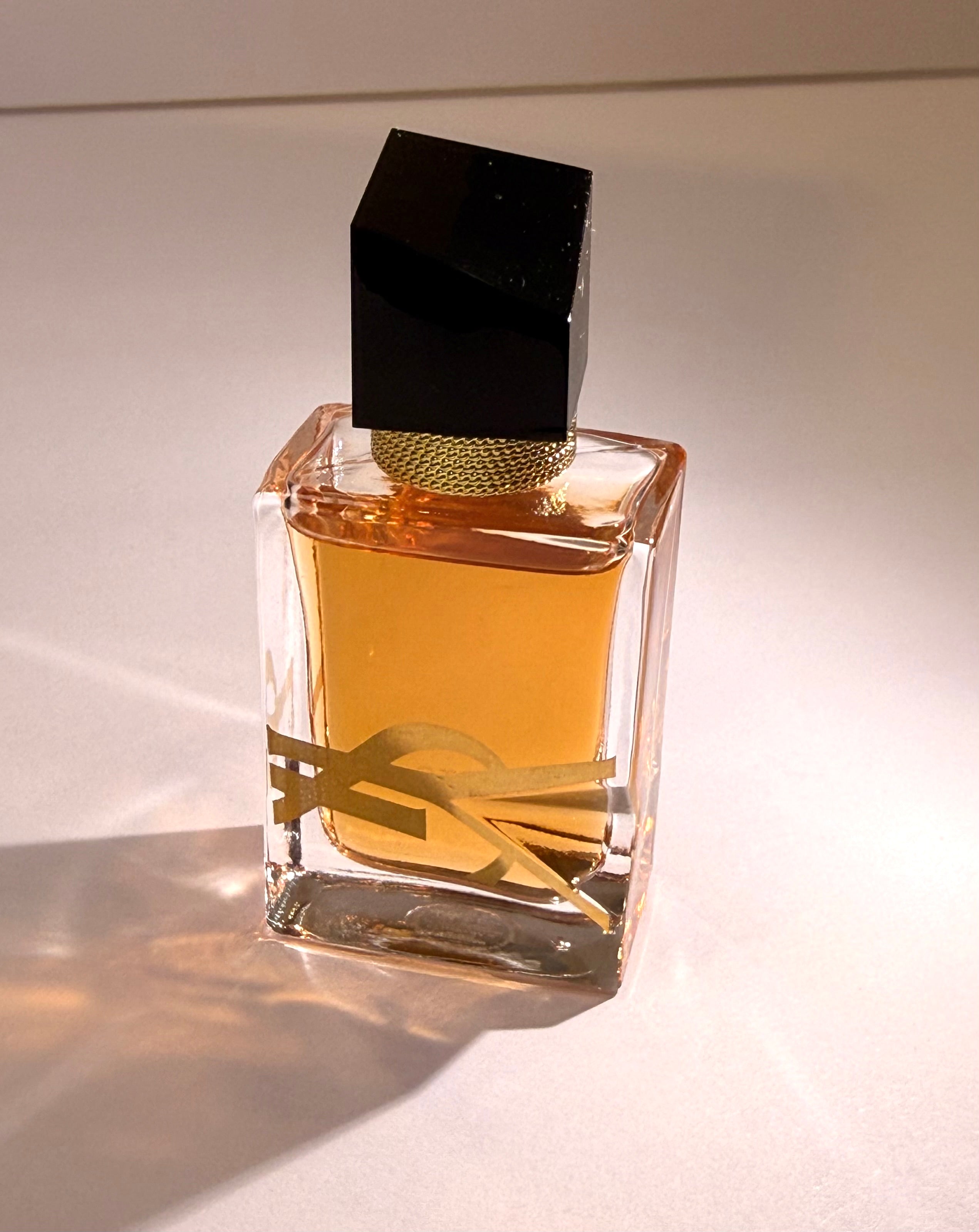 Yves Saint Laurent - Parfum LIBRE Intense   7.5 ml - 0.25 Fl Oz.